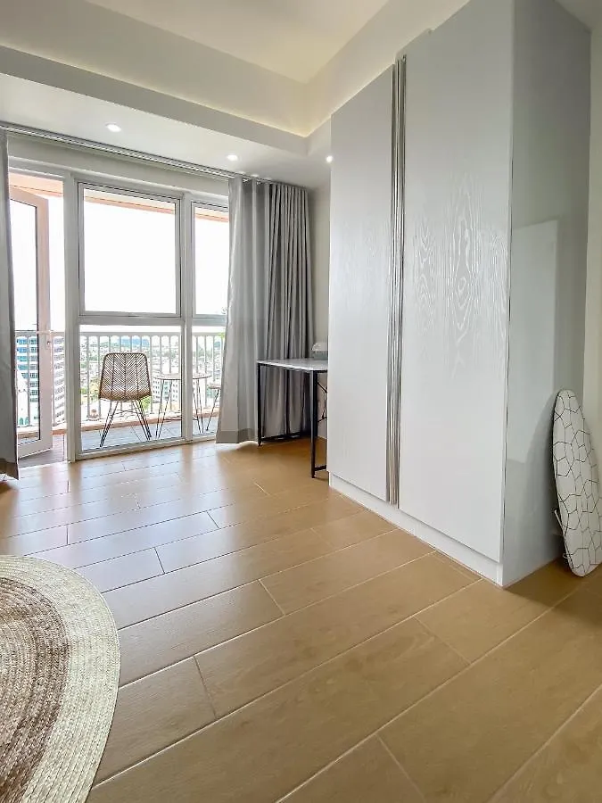 Njoy! Chic & Luxury At Venice Canal - Perfect For Business & Couples Manila