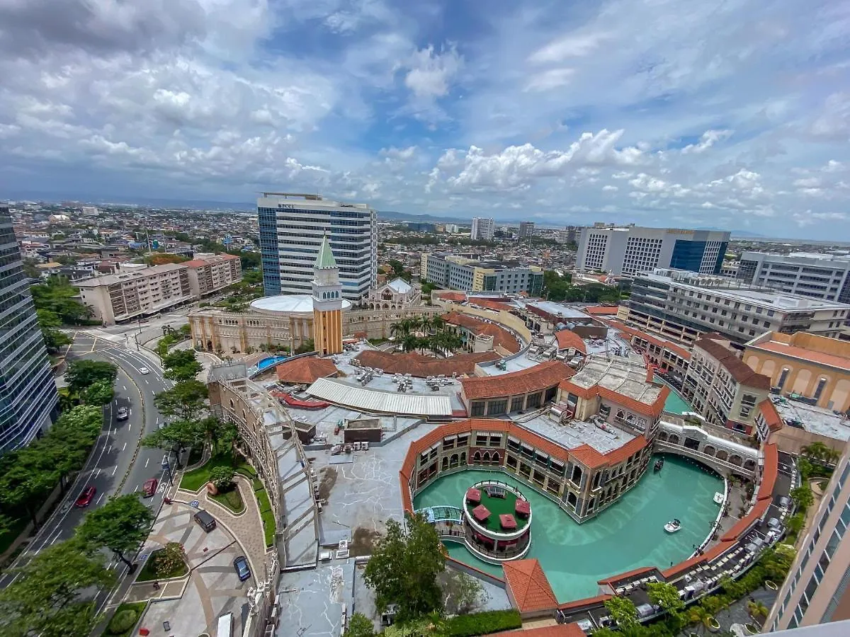 Njoy! Chic & Luxury At Venice Canal - Perfect For Business & Couples Manila Philippines